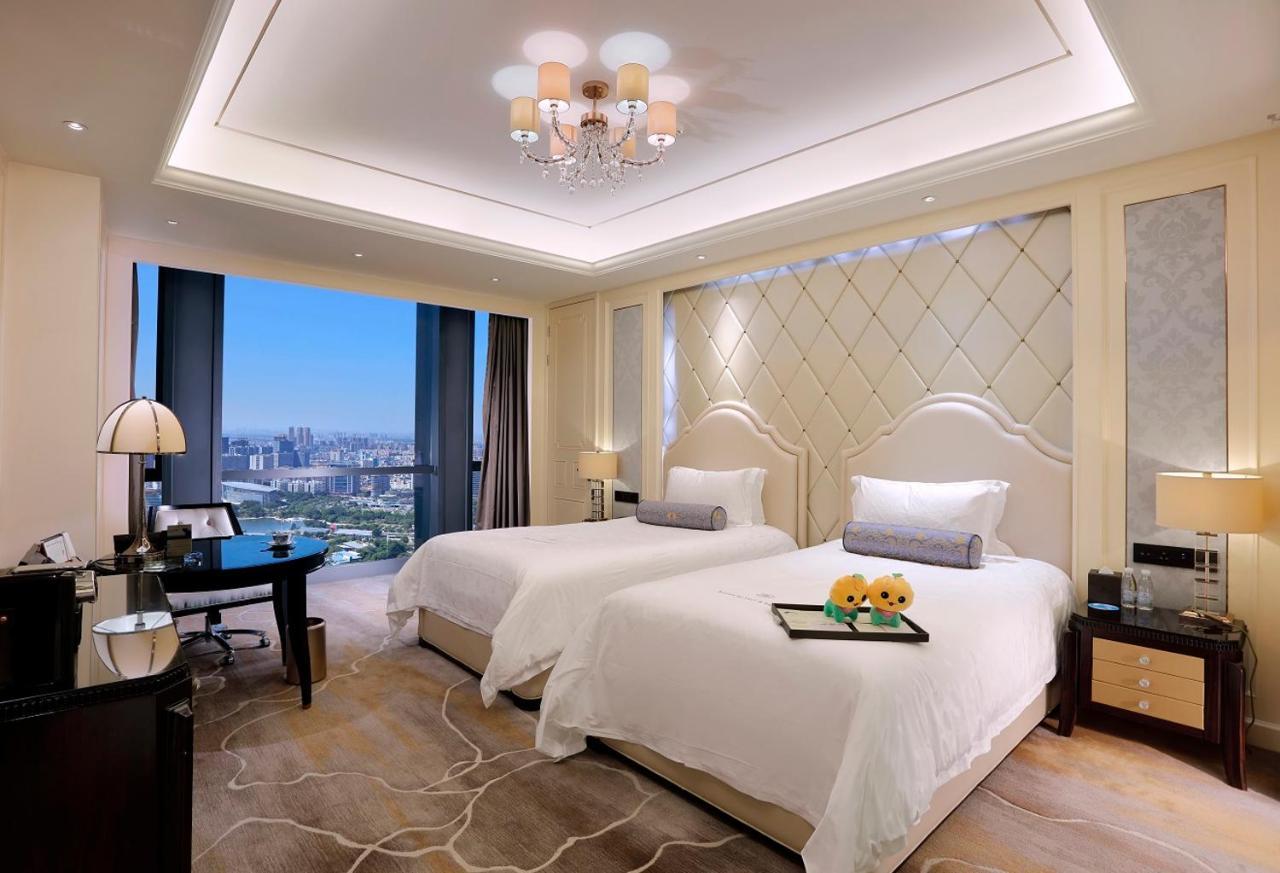 Dongguan Kande International Hotel-During The Canton Fair, Guests Can Enjoy Free Shuttle Buses To The Canton Fair Exhibition Hall Exterior foto