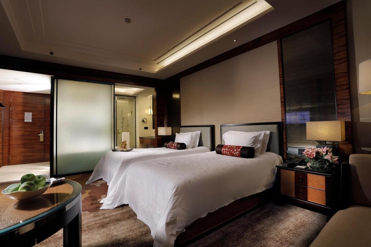 Dongguan Kande International Hotel-During The Canton Fair, Guests Can Enjoy Free Shuttle Buses To The Canton Fair Exhibition Hall Exterior foto